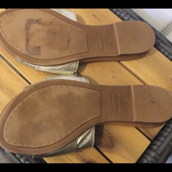 Miz Mooz Angelina Sandal, Size 6, Gold - Picture 3 of 4